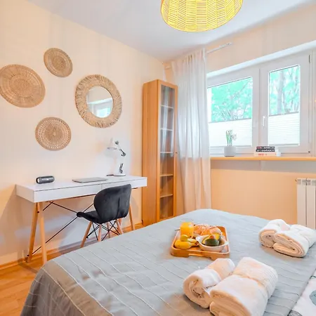 Lejlighed Rezydencja Filmowa- Wygodny Apartament 10 Min Od Lotniska I Centrum *